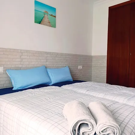 Sapphire Waters Apartment *